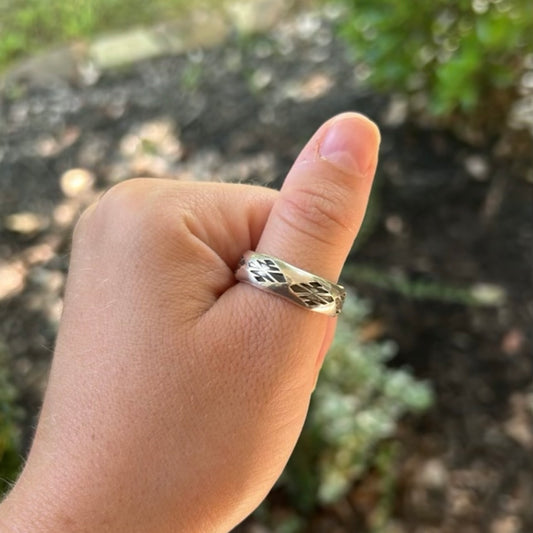 2g Diamond Stamped Ring