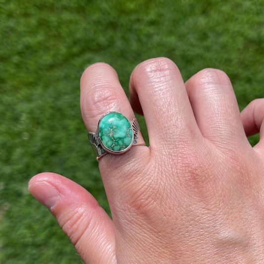 Emerald Valley Stamped Crown Ring - Size 7