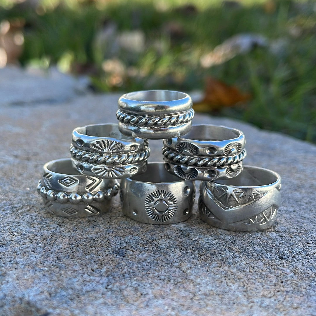 Arrows & Center Beading Wide Stamped Ring